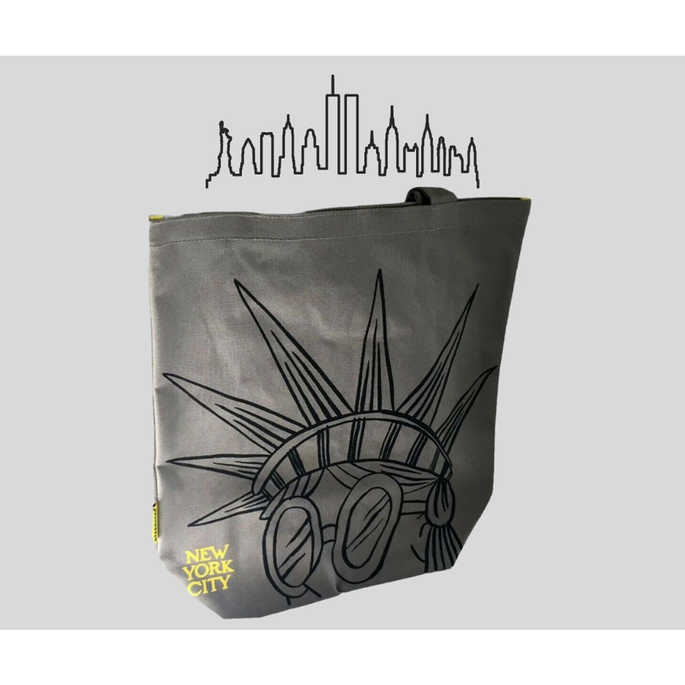 STARBUCKS NYC Canvas Tote New York City Statue Liberty Bag Collectible Big Apple